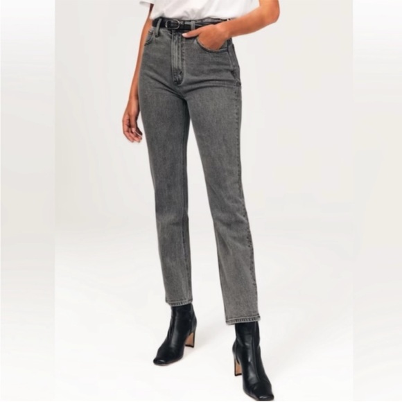 NWT Abercrombie & Fitch The Ankle Straight Jeans Size 25S - Picture 1 of 7